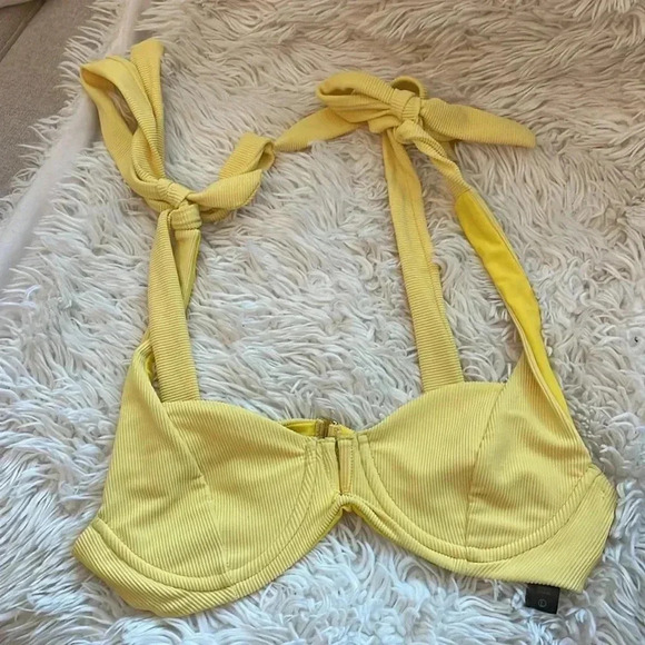 Beach Riot Blair Bikini Top Yellow - Picture 2 of 4